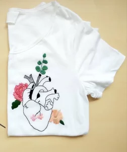 embroidery-on-t-shirt-with-heart-image